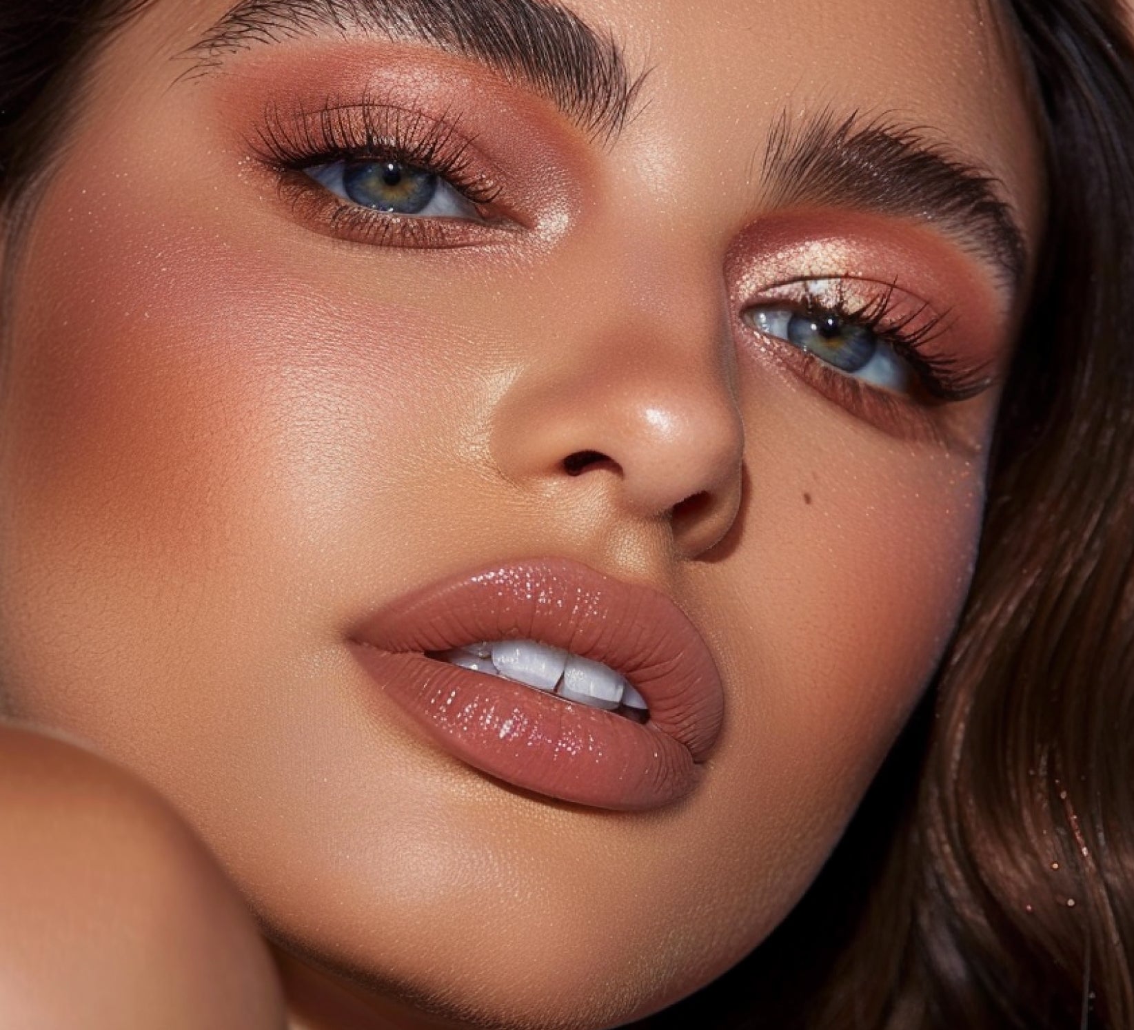 Our Top 5 Tips For Growing Lashes